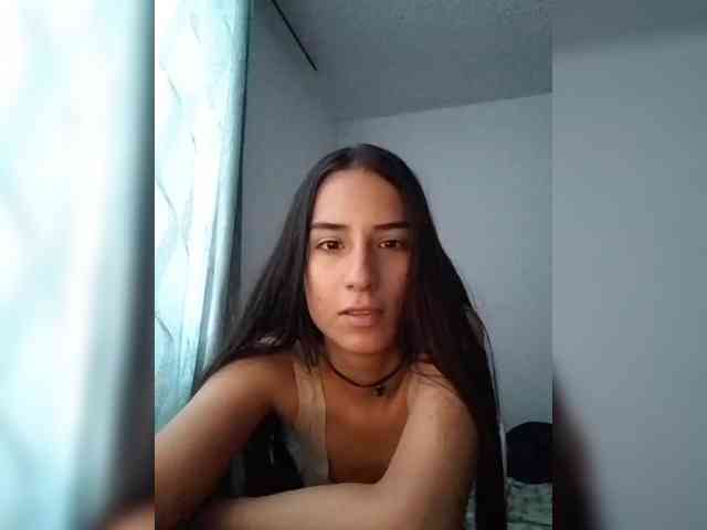 Dannali22 webcam