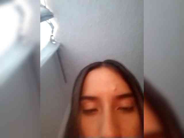 Dannali22 webcam
