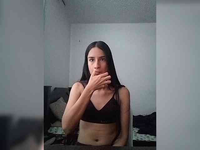 Dannali22 webcam