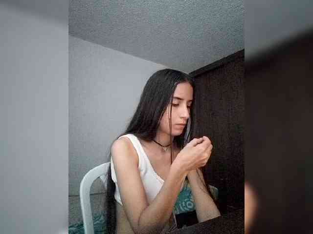 Dannali22 webcam