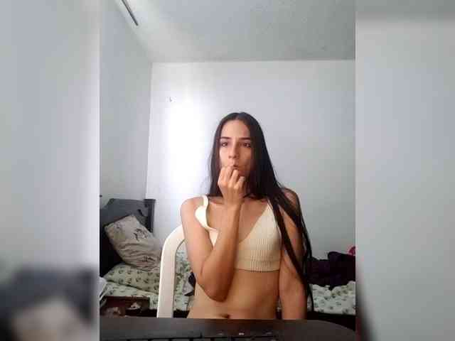 Dannali22 webcam