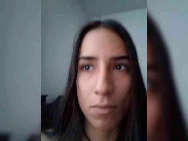 Dannali22 webcam