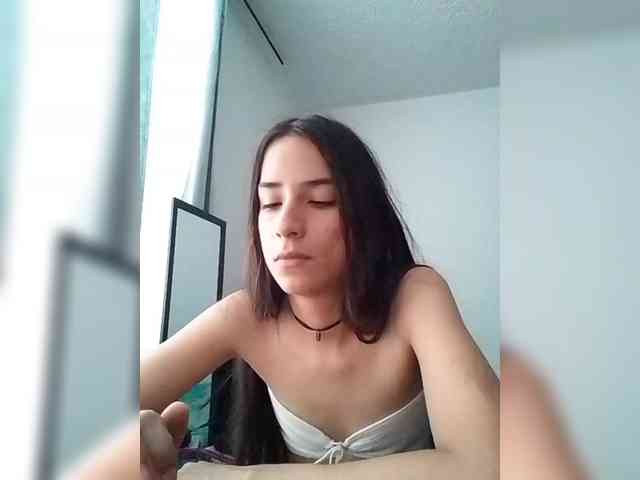 Dannali22 webcam
