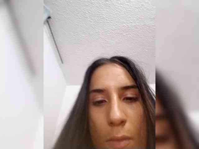 Dannali22 webcam