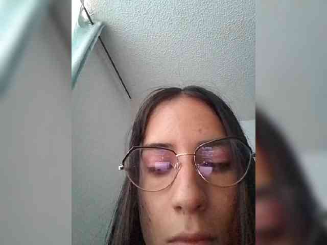 Dannali22 webcam