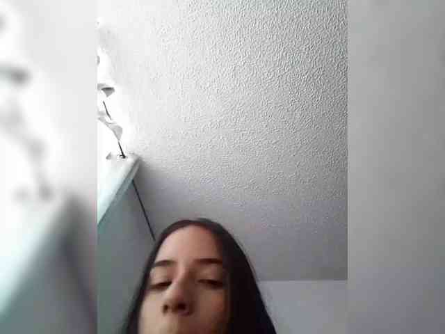 Dannali22 webcam