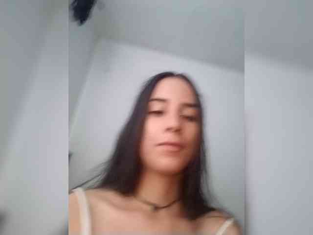 Dannali22 webcam