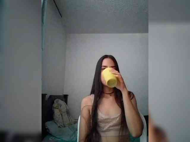 Dannali22 webcam