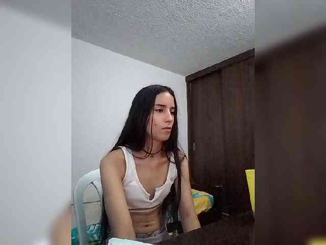 Dannali22 webcam