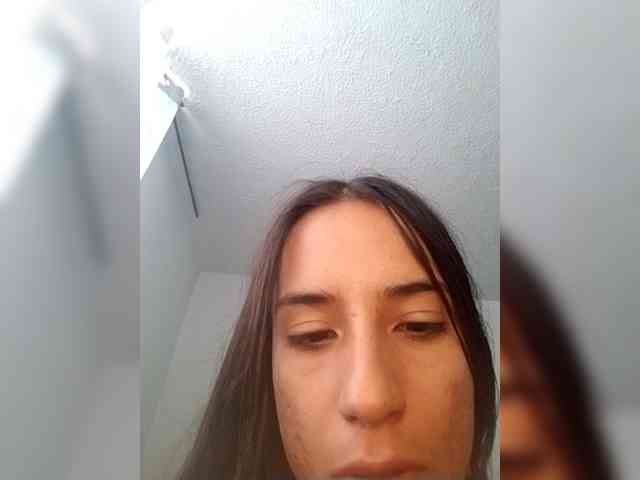 Dannali22 webcam