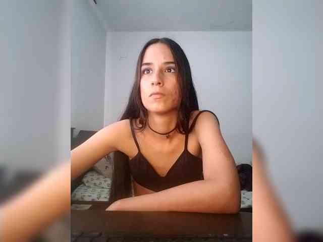 Dannali22 webcam