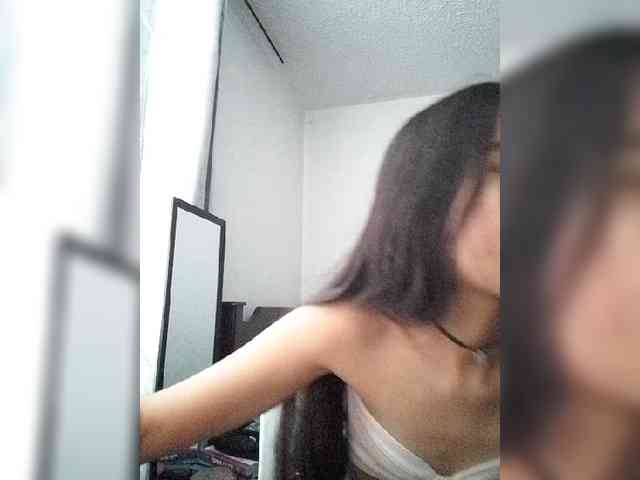 Dannali22 webcam