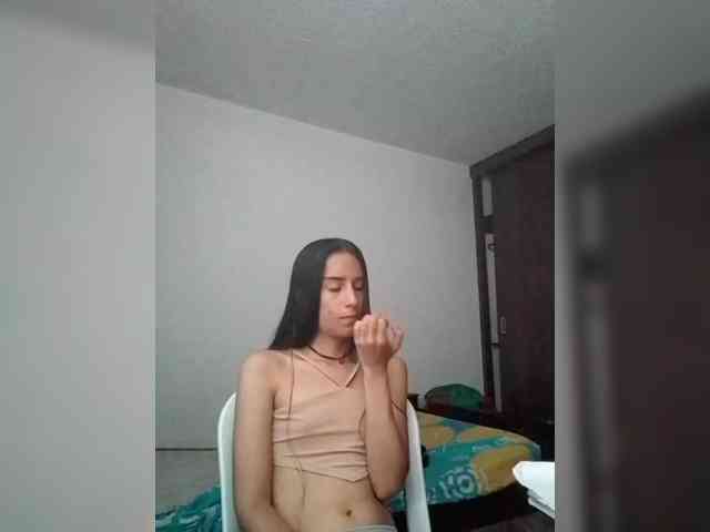 Dannali22 webcam