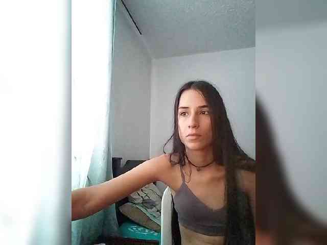 Dannali22 webcam