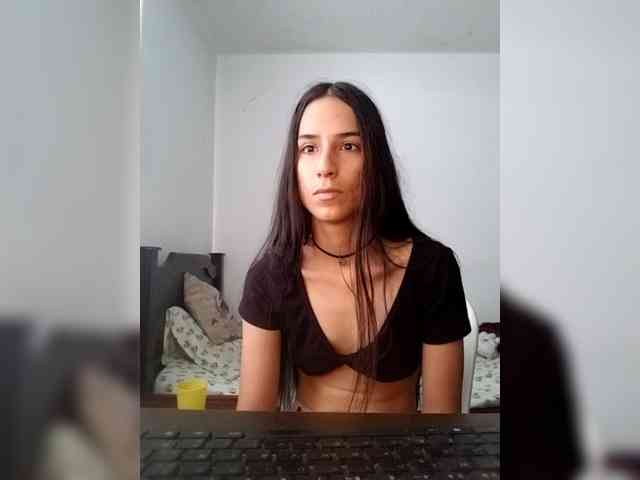 Dannali22 webcam