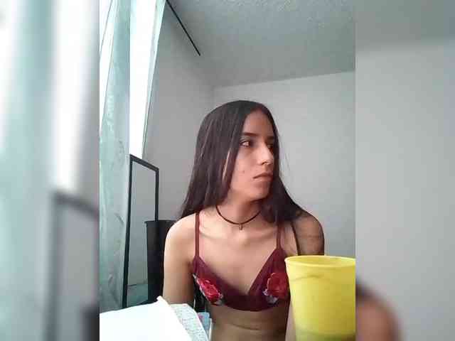 Dannali22 webcam