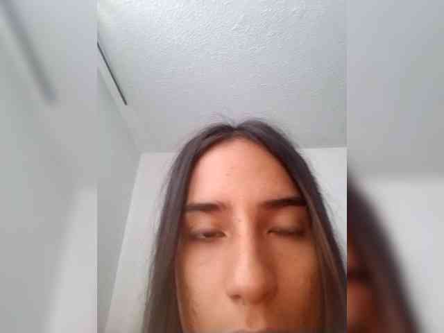 Dannali22 webcam