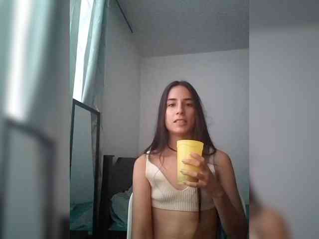 Dannali22 webcam