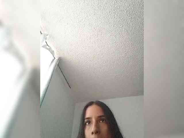 Dannali22 webcam