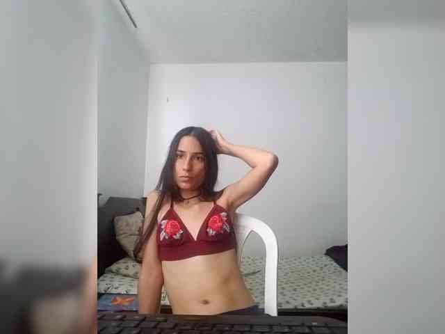 Dannali22 webcam