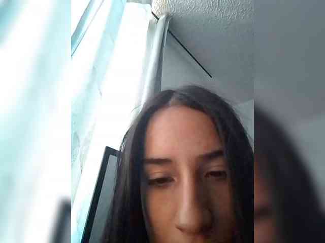 Dannali22 webcam