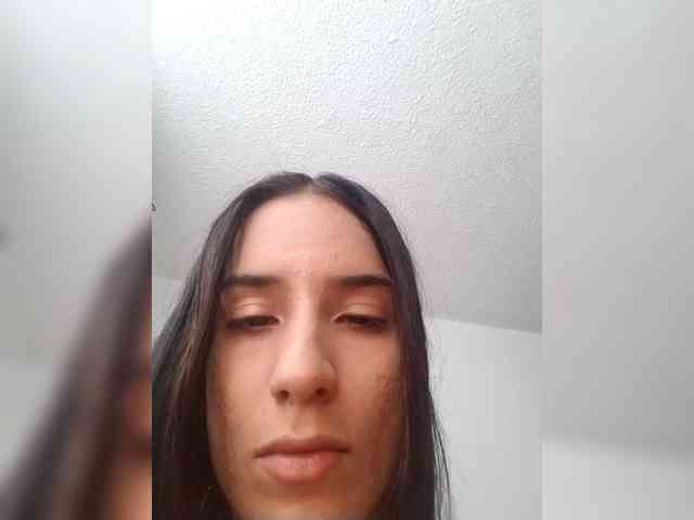 Dannali22 webcam