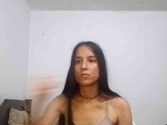 Dannali22 webcam