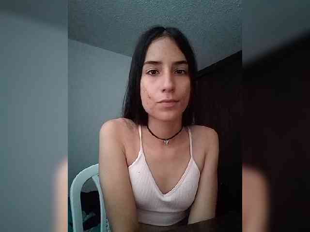 Dannali22 webcam