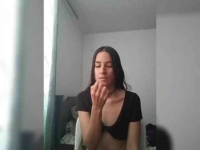 Dannali22 webcam