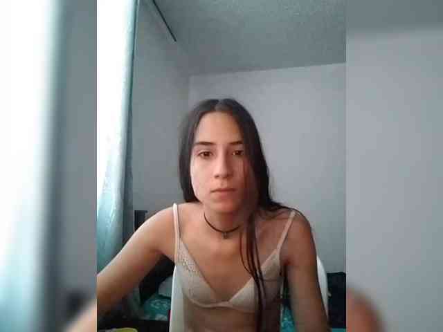 Dannali22 webcam