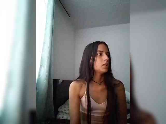 Dannali22 webcam