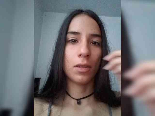 Dannali22 webcam