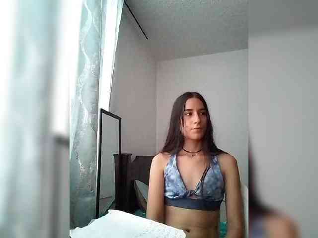 Dannali22 webcam
