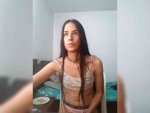 Dannali22 webcam