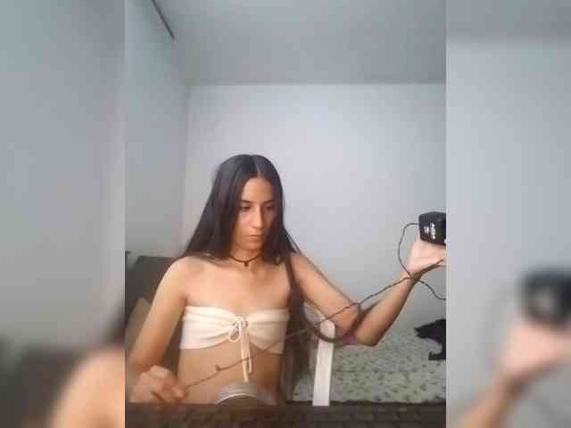 Dannali22 webcam