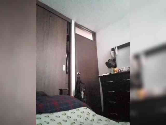 Dannali22 webcam