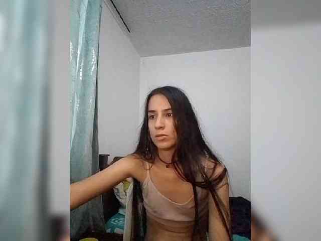 Dannali22 webcam