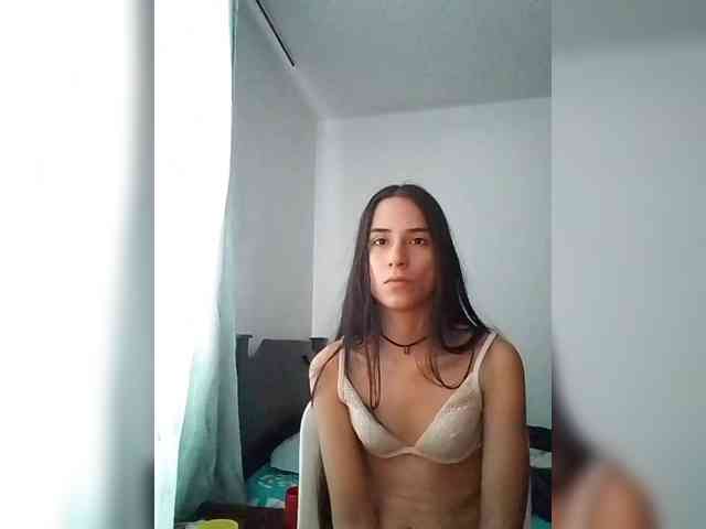 Dannali22 webcam