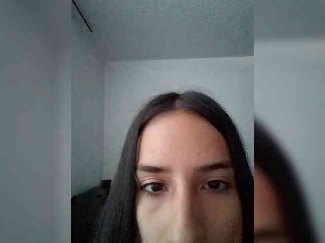 Dannali22 webcam