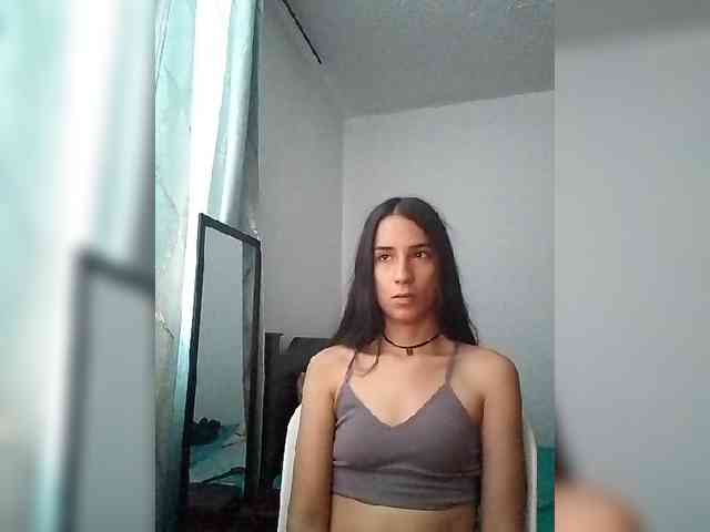 Dannali22 webcam