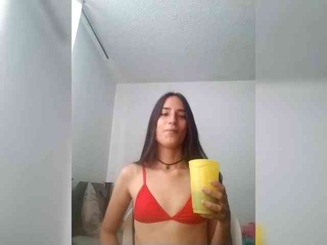 Dannali22 webcam