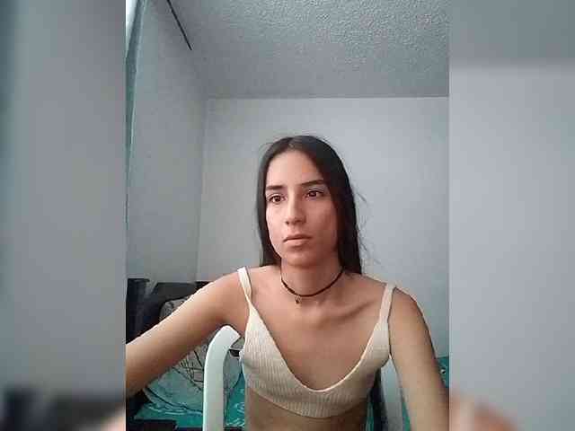 Dannali22 webcam