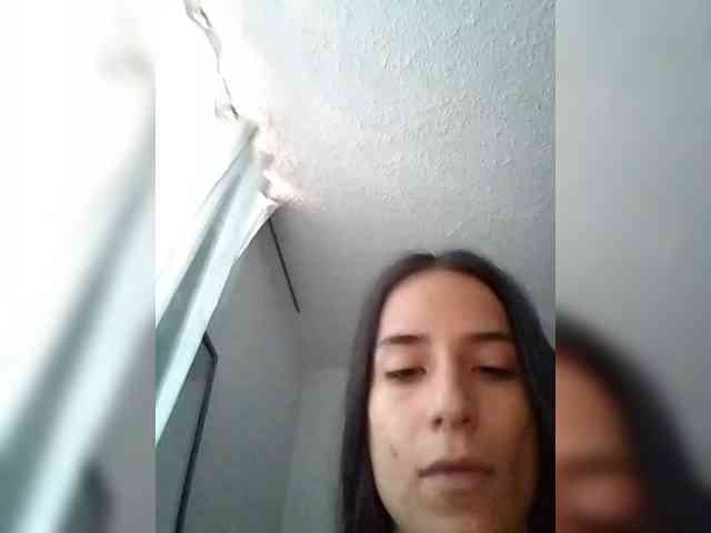 Dannali22 webcam