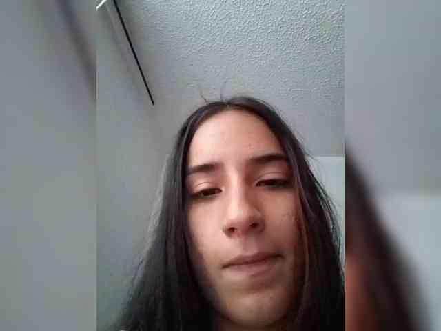 Dannali22 webcam