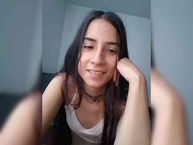 Dannali22 webcam