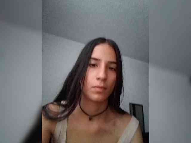 Dannali22 webcam