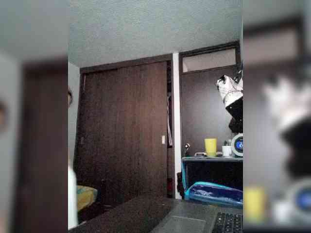 Dannali22 webcam