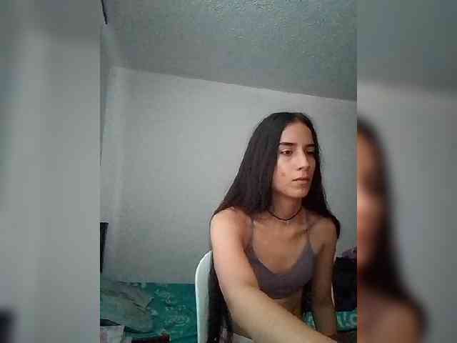 Dannali22 webcam