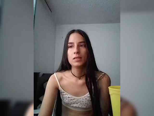 Dannali22 webcam