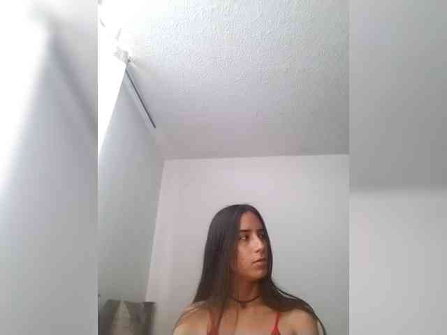 Dannali22 webcam